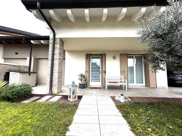 casa indipendente in vendita a Martellago in zona Maerne
