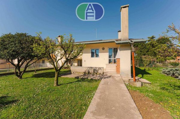 casa indipendente in vendita a Martellago