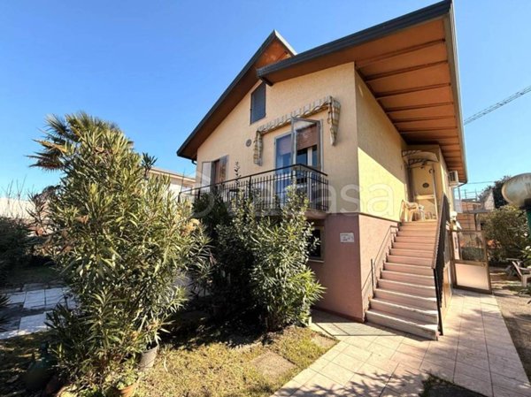 casa indipendente in vendita a Martellago in zona Olmo