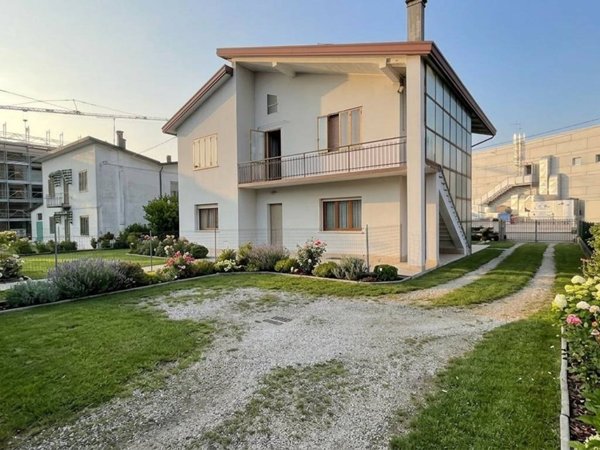 casa indipendente in vendita a Martellago