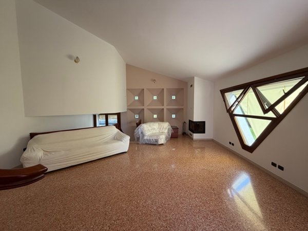 casa indipendente in vendita a Martellago in zona Olmo