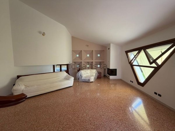 casa indipendente in vendita a Martellago in zona Olmo