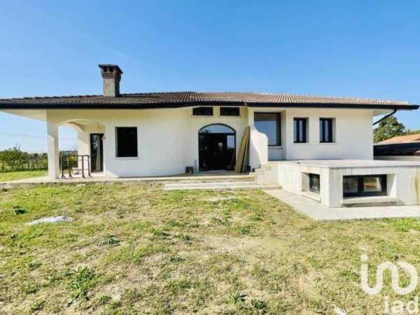 casa indipendente in vendita a Meolo in zona Losson della Battaglia
