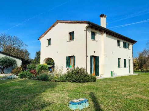 casa indipendente in vendita a Meolo in zona Marteggia