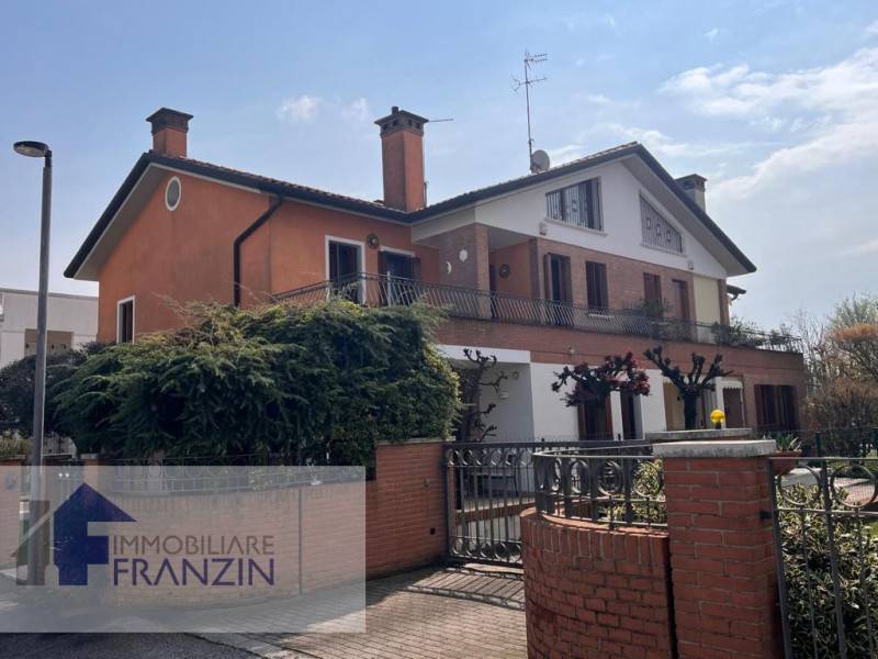 casa indipendente in vendita a Meolo