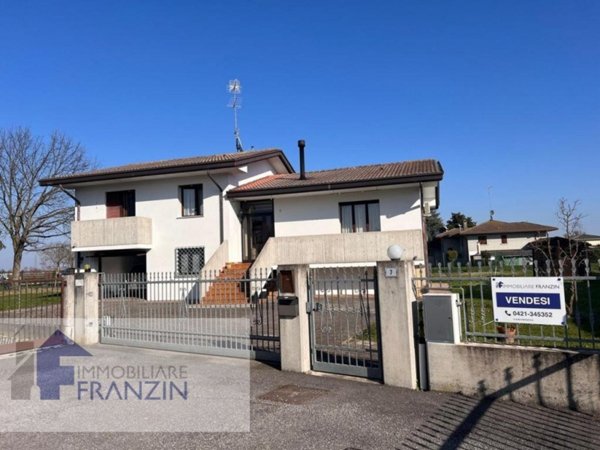casa indipendente in vendita a Meolo in zona Losson della Battaglia