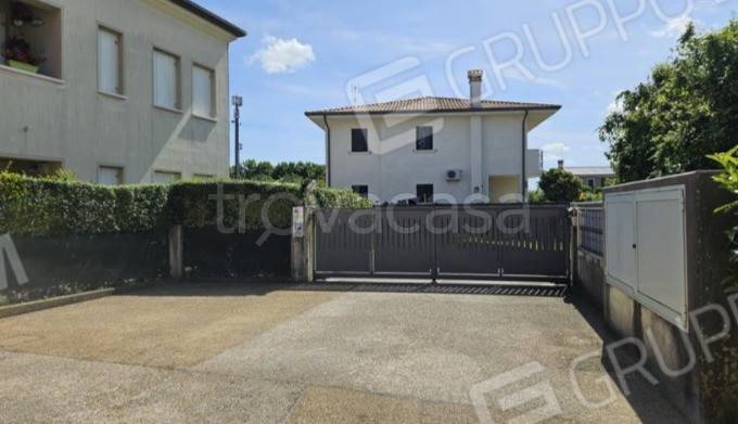 appartamento in vendita a Meolo in zona Losson della Battaglia