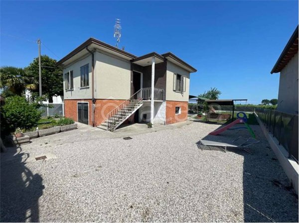 casa indipendente in vendita a Meolo in zona Marteggia