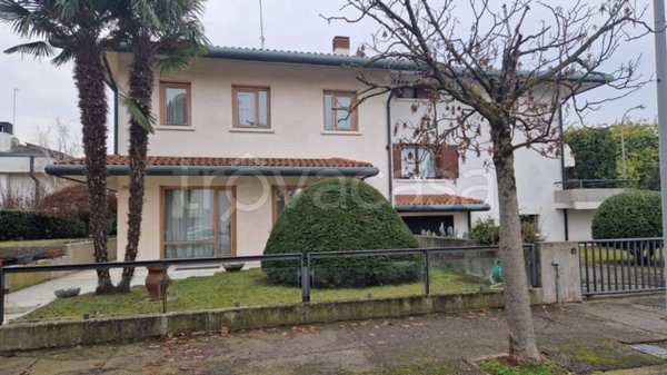 casa indipendente in vendita a Mira in zona Giovanni XXIII