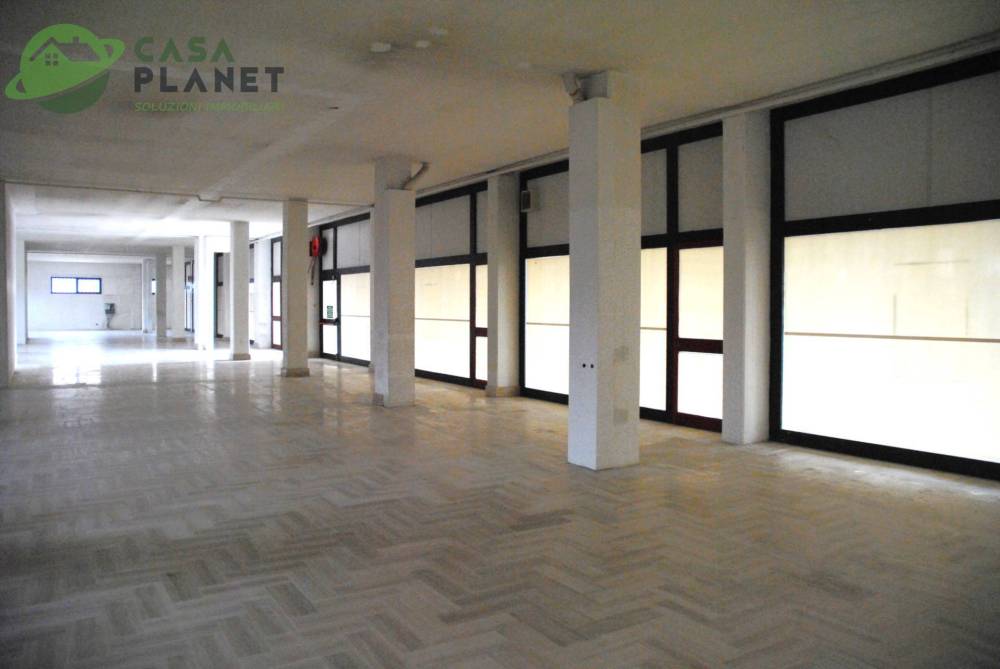 locale commerciale in vendita a Mira