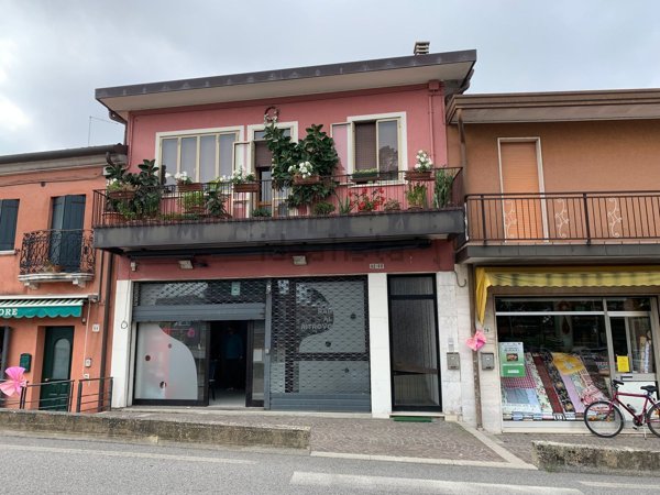 casa indipendente in vendita a Mira in zona Marano