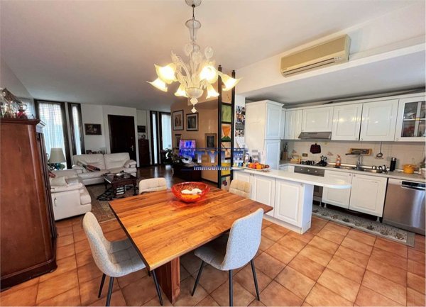 casa indipendente in vendita a Mira