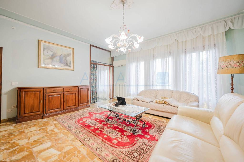 casa indipendente in vendita a Mira