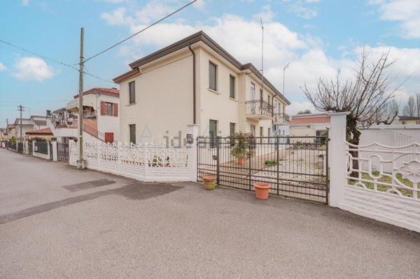 appartamento in vendita a Mira