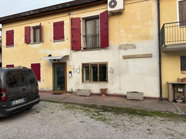 appartamento in vendita a Mira in zona Giovanni XXIII