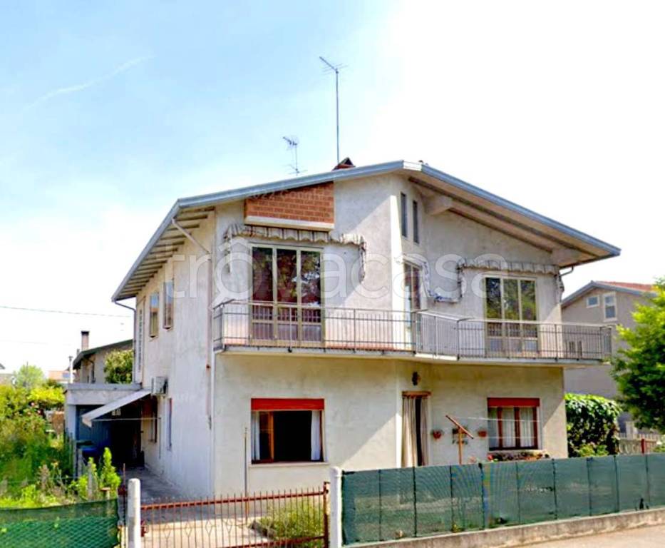 appartamento in vendita a Mira in zona Giovanni XXIII