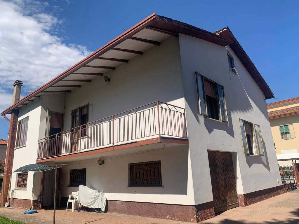 casa indipendente in vendita a Mira