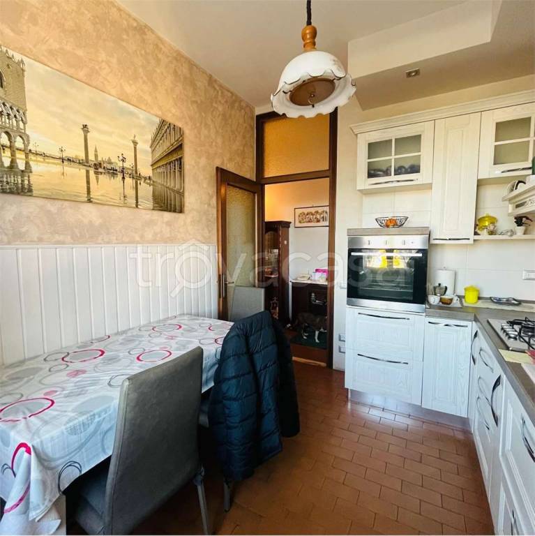 appartamento in vendita a Mira in zona Giovanni XXIII