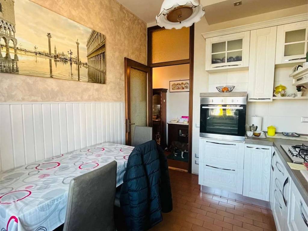 appartamento in vendita a Mira in zona Giovanni XXIII