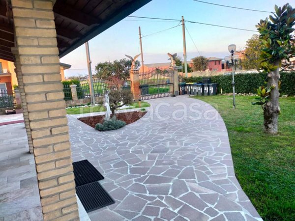 casa indipendente in vendita a Mira in zona Piazza Vecchia