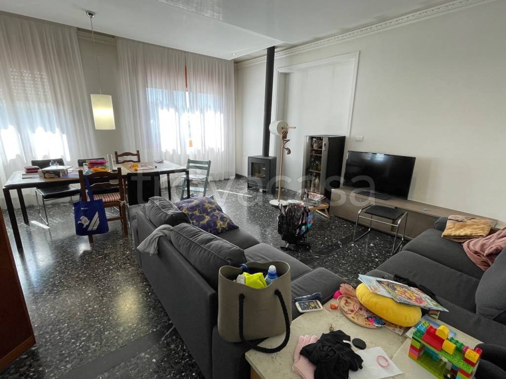 casa indipendente in vendita a Mira in zona Giovanni XXIII
