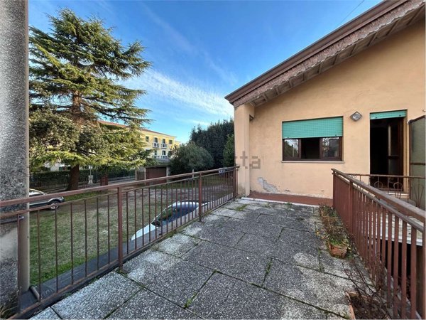 casa semindipendente in vendita a Mira