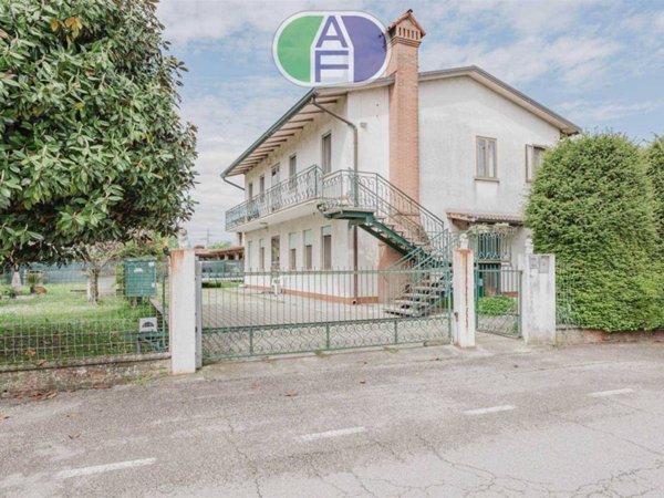 casa indipendente in vendita a Mira in zona Marano