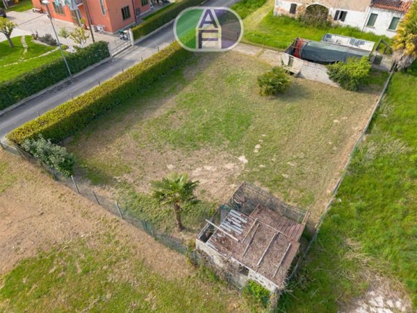 casa indipendente in vendita a Mira in zona Piazza Vecchia