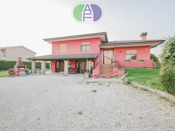 casa indipendente in vendita a Mira in zona Marano