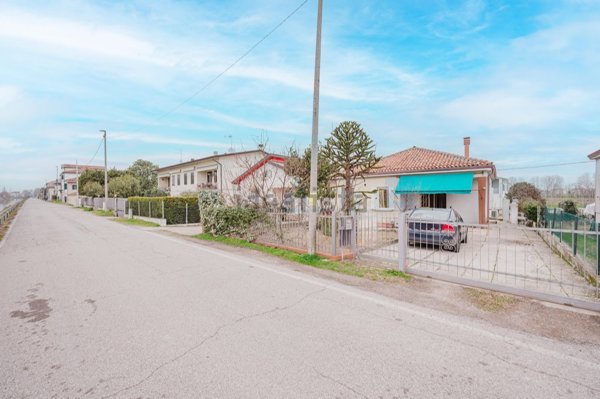 casa indipendente in vendita a Mira