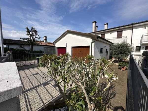 casa indipendente in vendita a Mira