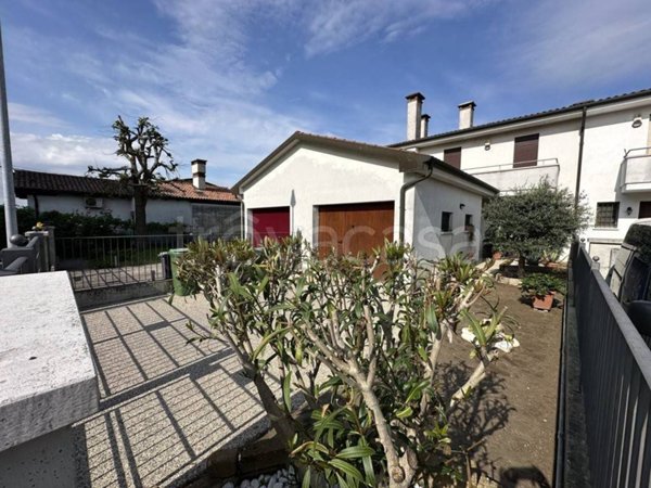 casa indipendente in vendita a Mira