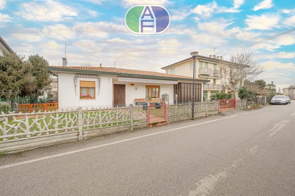 casa indipendente in vendita a Mira