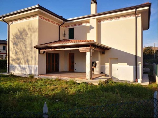 casa indipendente in vendita a Mira