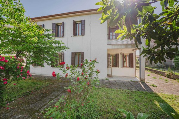 casa indipendente in vendita a Mira