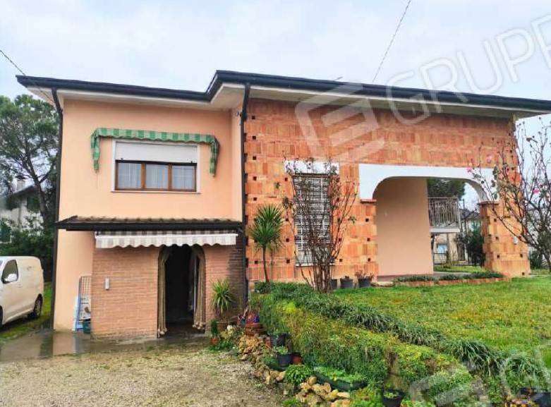 casa indipendente in vendita a Mira in zona Dogaletto