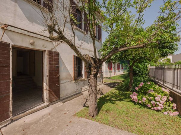 casa indipendente in vendita a Mira