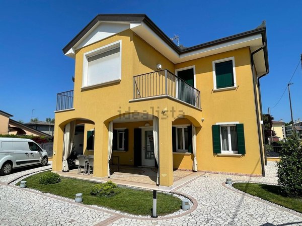 casa indipendente in vendita a Mira