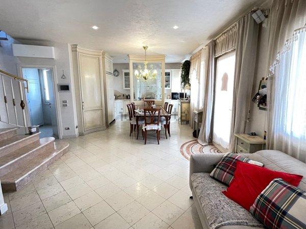 casa indipendente in vendita a Mira
