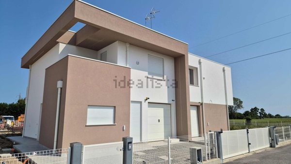 casa indipendente in vendita a Mira in zona La Casona
