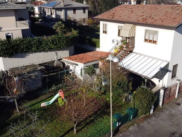 casa indipendente in vendita a Mira