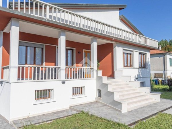 casa indipendente in vendita a Mira