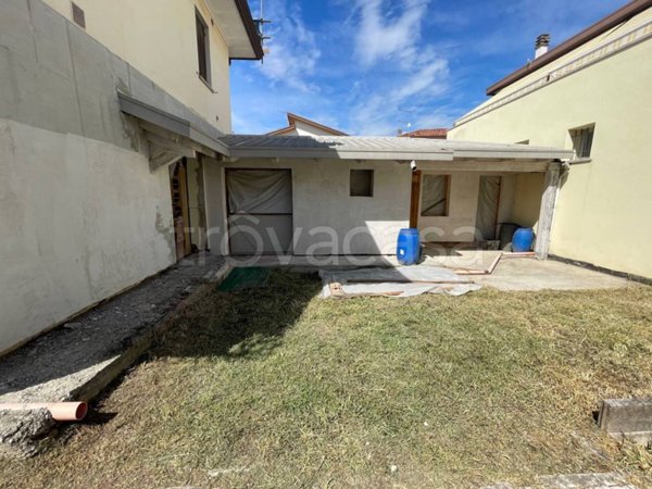 casa indipendente in vendita a Mira in zona Giovanni XXIII
