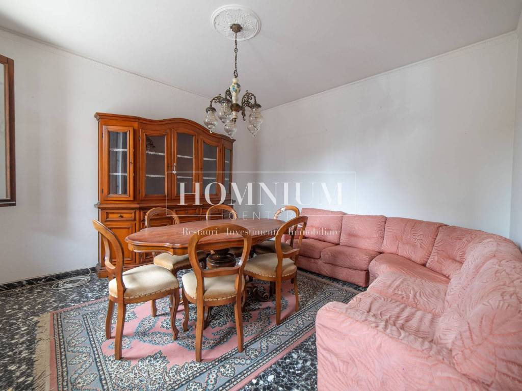 casa indipendente in vendita a Mira in zona Piazza Vecchia