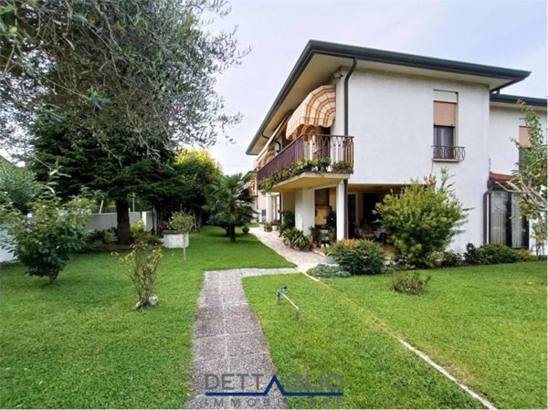 casa indipendente in vendita a Mira in zona Giovanni XXIII