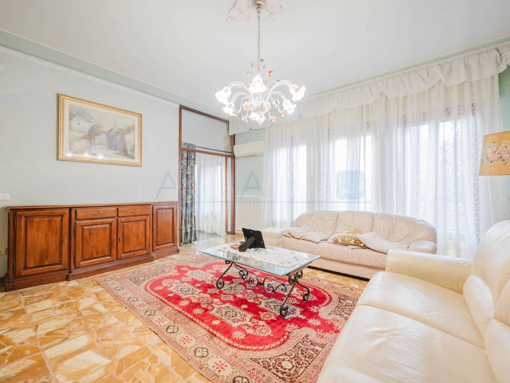 casa indipendente in vendita a Mira