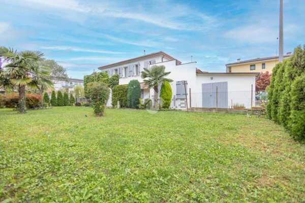 casa indipendente in vendita a Mira