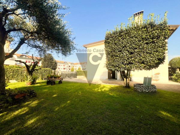 casa indipendente in vendita a Mira