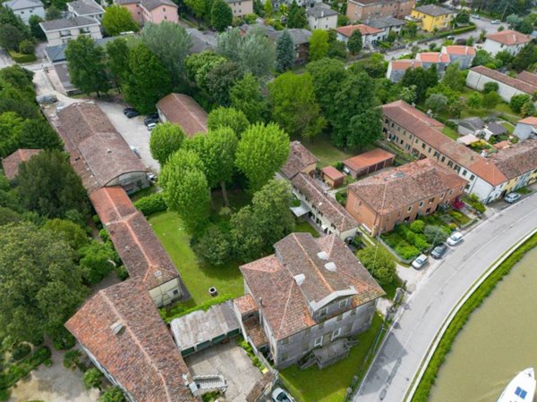 villa in vendita a Mira