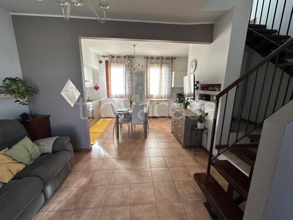 appartamento in vendita a Mira in zona Giovanni XXIII